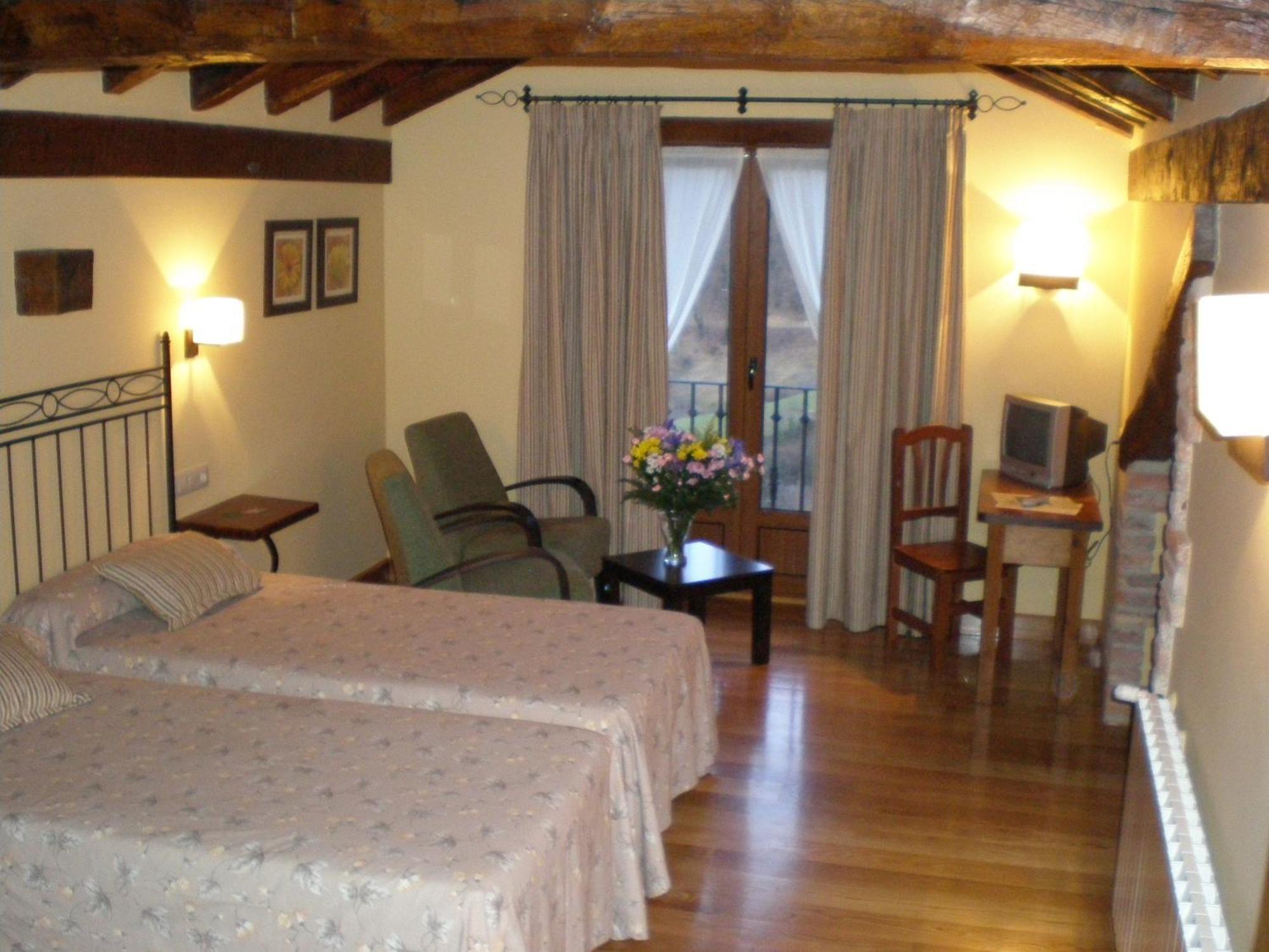 Mini-hôtel La De Cucayo Dobres